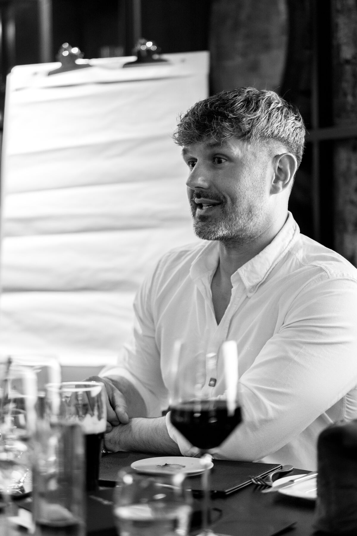 Gordy Elliott speaking with a client